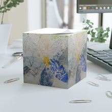 Load image into Gallery viewer, Blue Bloom Note Cube