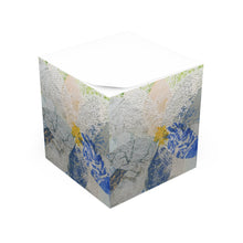 Load image into Gallery viewer, Blue Bloom Note Cube
