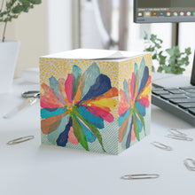 Load image into Gallery viewer, Mom&#39;s Flower Note Cube
