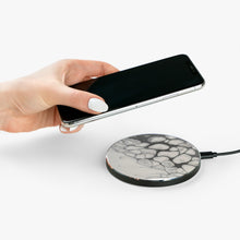 Load image into Gallery viewer, White Pearls Wireless Charger
